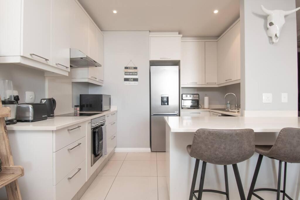 Apartment 514 Beacon Rock Umhlanga Rocks