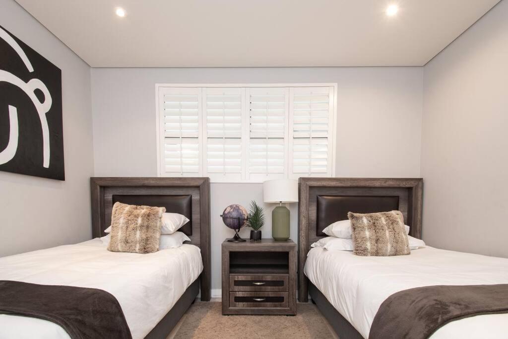 514 Beacon Rock Umhlanga Rocks * Durban